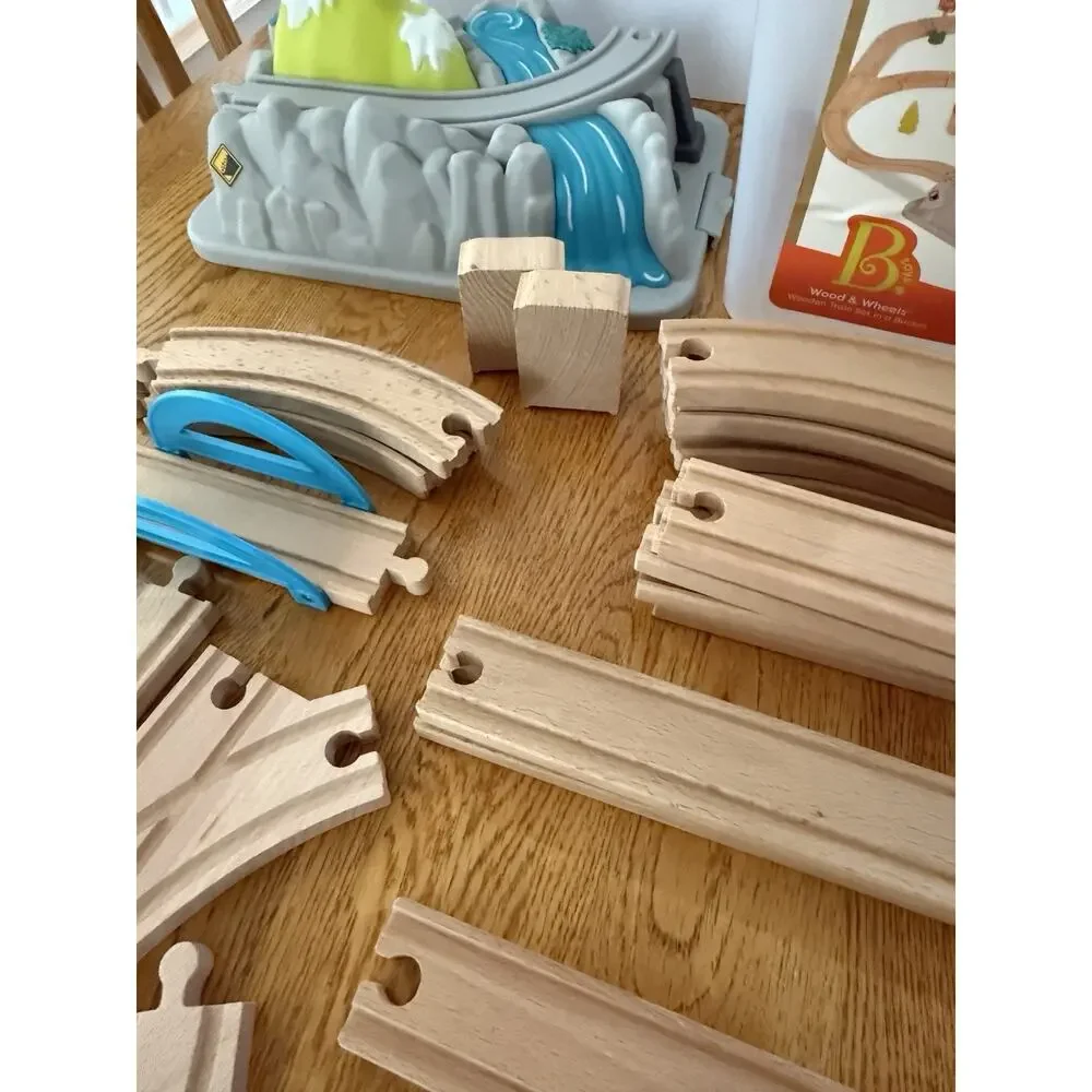 B. Toys Wood & Wheels Wooden Train Set Mountain Bucket Track Lot Cars Bridge